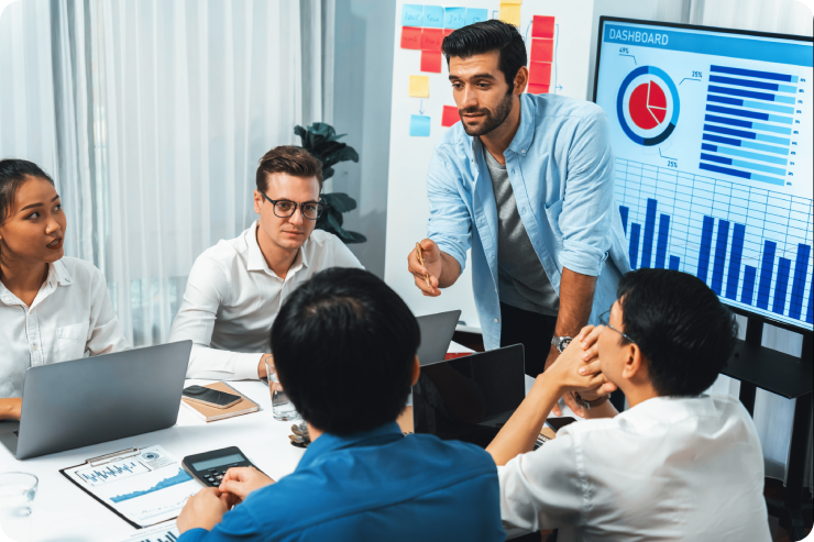 analyst-team-utilizing-bi-fintech-analyze-financial-data-table-prudent (2)